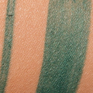 MUA Intense Colour Eyeliner Pencil – Forest Green